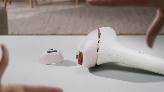 Philips Lumea Prestige BRI950/00 - IPL lichtontharing Philips Lumea Prestige BRI950/00 - IPL Lichtontharing -Philips winkel 550x309 162