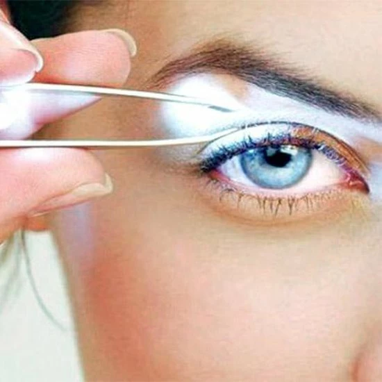 Pincet met licht - Lightweez Tweezers with Light Eeltvrij.nl Pincet Met Licht - Lightweez Tweezers With Light -Philips winkel 550x550 822